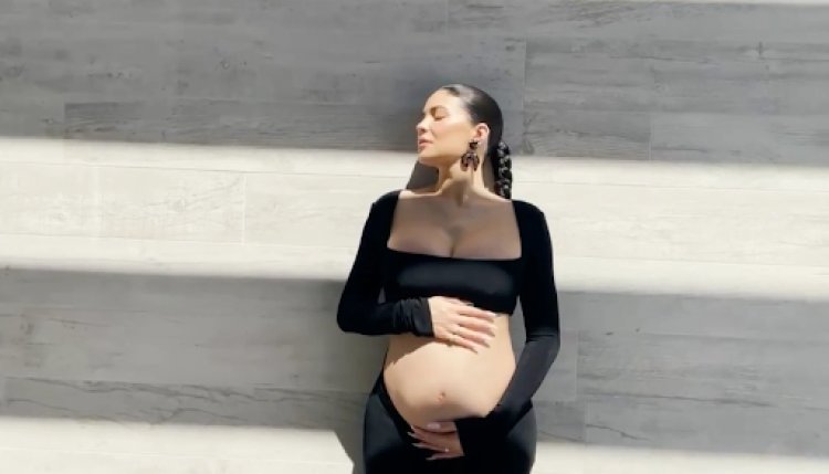 Kylie Jenner Beri Konfirmasi Kehamilan Anak Keduanya