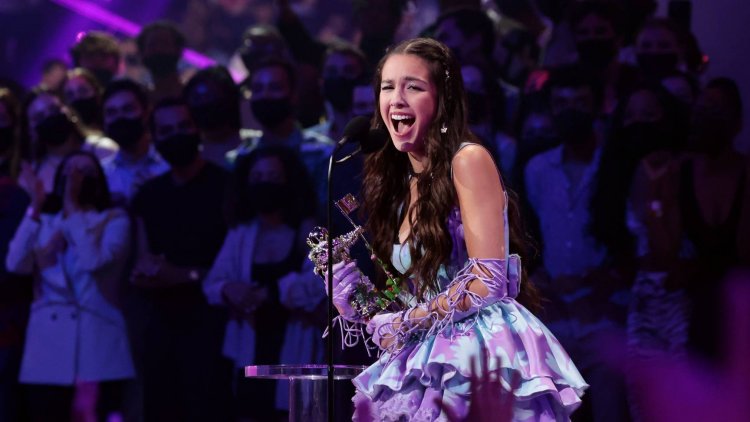 Terbilang Penyanyi Baru, Olivia Rodrigo Berhasil Memenangkan Dua Kategori Dalam VMA 2021