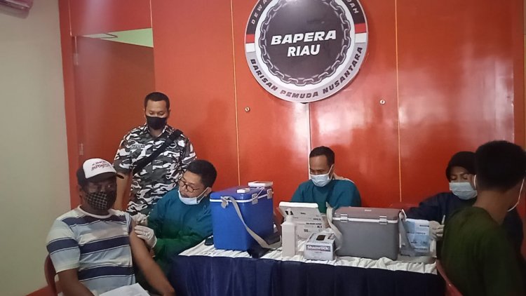 Bapera Riau Vaksinasi Massal