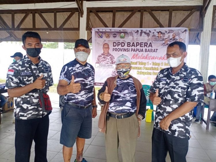 DPD Bapera Papua Barat Lakukan Vaksinasi Massal dan Pembagian Sembako