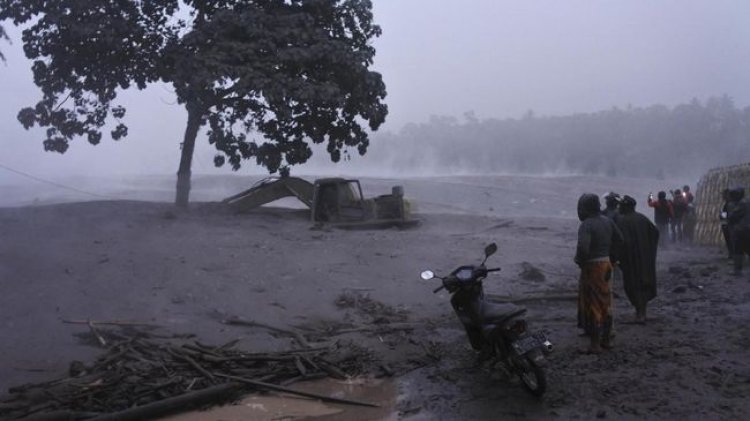 Heboh! 2 Warga Bades Dilaporkan Terjebak Banjir Lahar Dingin Semeru