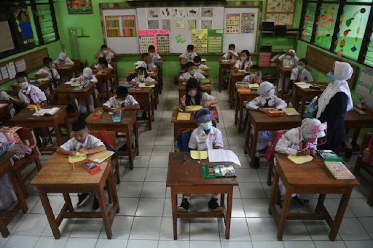 Kasus Omicron Terus Bermunculan, Wagub DKI Ahmad Riza Perbolehkan Siswa Belajar Dari Rumah