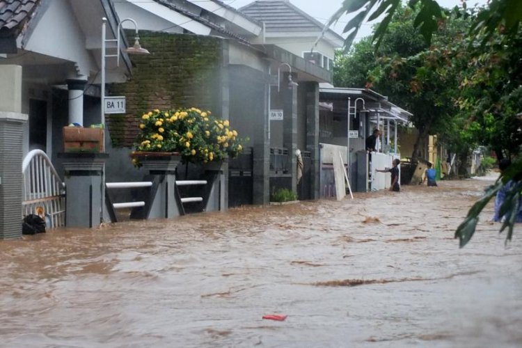 Banjir Bandang Melanda Jember Satu Orang Dikabarkan Meninggal Dunia