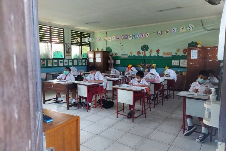 120 Siswa Ditemukan Positif Covid-19 di Jakarta, 90 Sekolah Ditutup Sementara