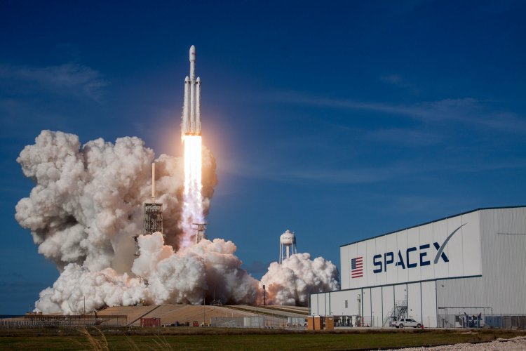 Elon Musk Berencana Untuk Kejar Rekor Luncurkan 52 Roket SpaceX Tahun Ini!