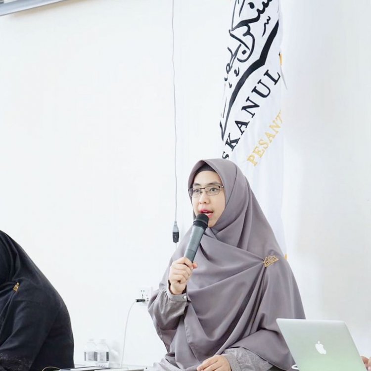 Respon Kemenag Soal Ceramah Oki Setiana Dewi, Ingin Tonjolkan Keluruhan Istri