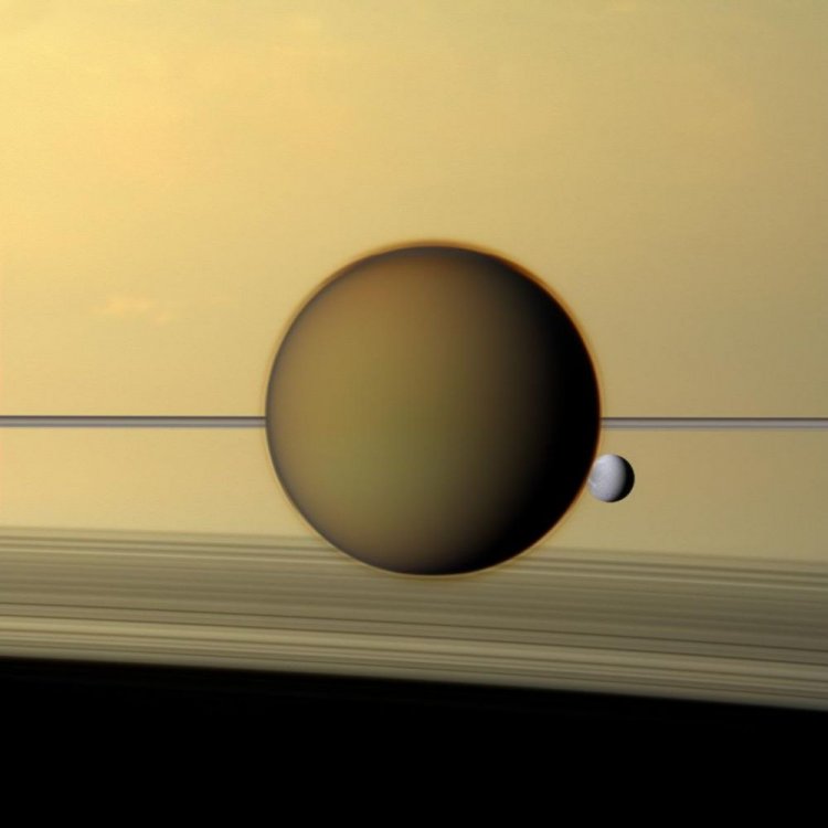 Tak Hanya Bumi, Saturnus Ternyata Punya Bulan Tersendiri Lho! Namanya Titan