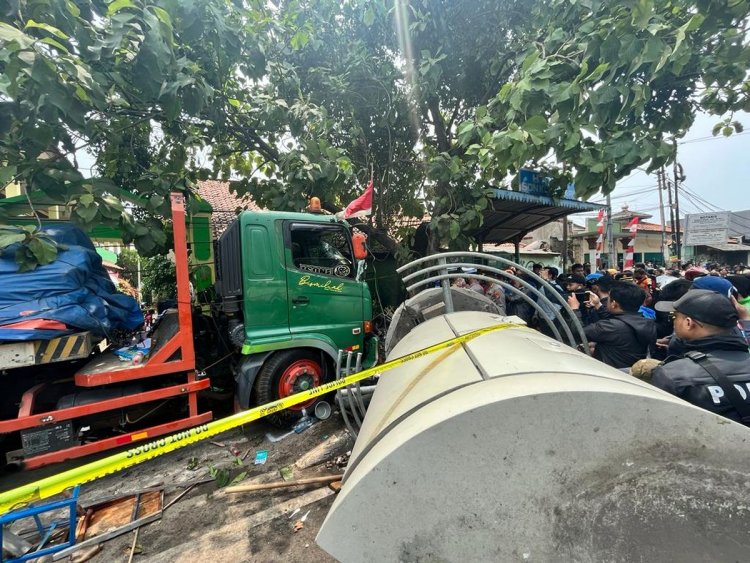 Kronologi Kecelakaan Truk Trailer Di Bekasi: Anak Sekolah Jadi Korban