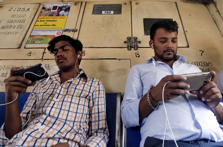 Desa Di India Matikan TV Dan Ponsel Satu Jam Per Hari, Biar Warganya Saling Ngobrol