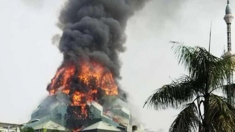 Jakarta Islamic Center Kebakaran, Diduga Dari Percikan Api Saat Renovasi Kubah