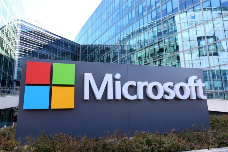 Ratusan Karyawan Microsoft Di PHK