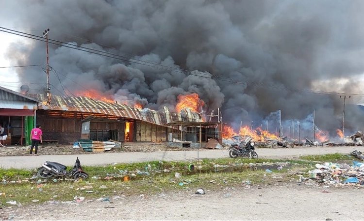 50 Kios Di Papua Dibakar, Buntut Keributan Warga