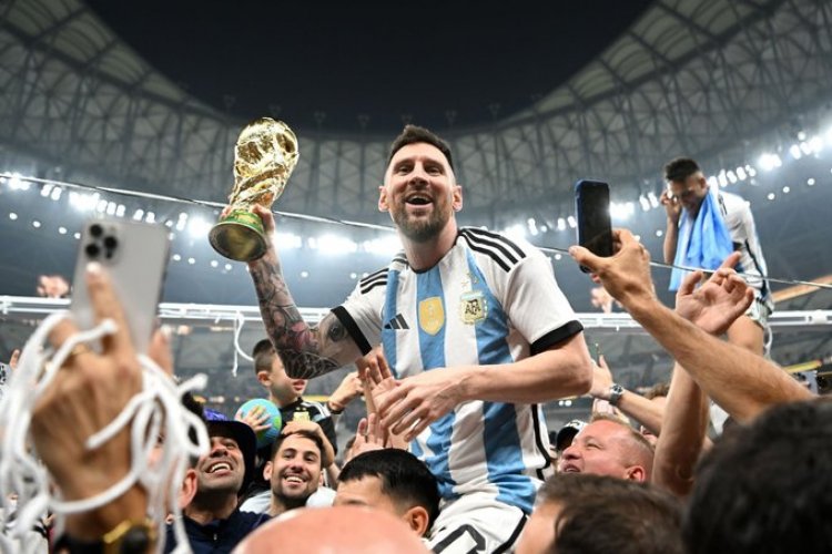 Berhasil Juarai Piala Dunia 2022, Messi Batal Pensiun?