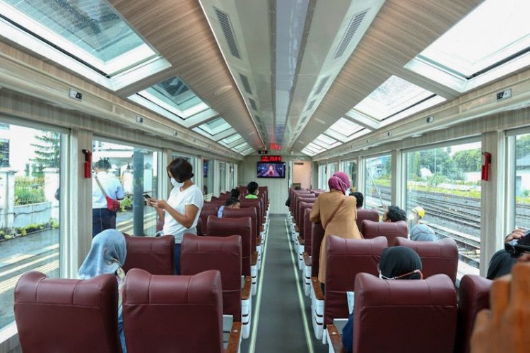 Kereta Panoramic Di Indonesia Telah Beroperasi, Berikut Harga Tiket Hingga Cara Beli Tiketnya!