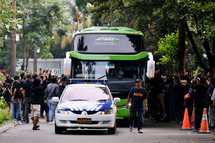 Suporter Indonesia Serang Bus Timnas Thailand, STY: Jangan Sampai Disanksi FIFA Lagi