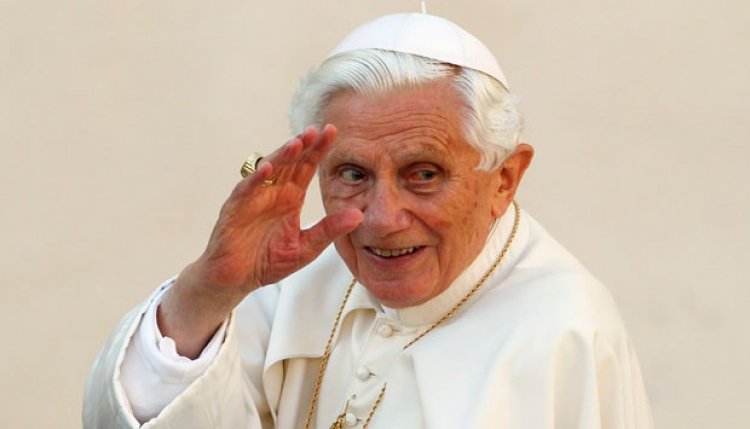 Vatikan Bocorkan Kalimat Terakhir Paus Benediktus XVI Sebelum Meninggal Dunia