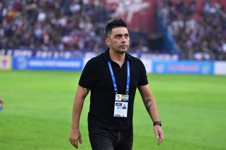 Pelatih Arema FC Mundur, Buntut 5 Kekalahan Beruntun?