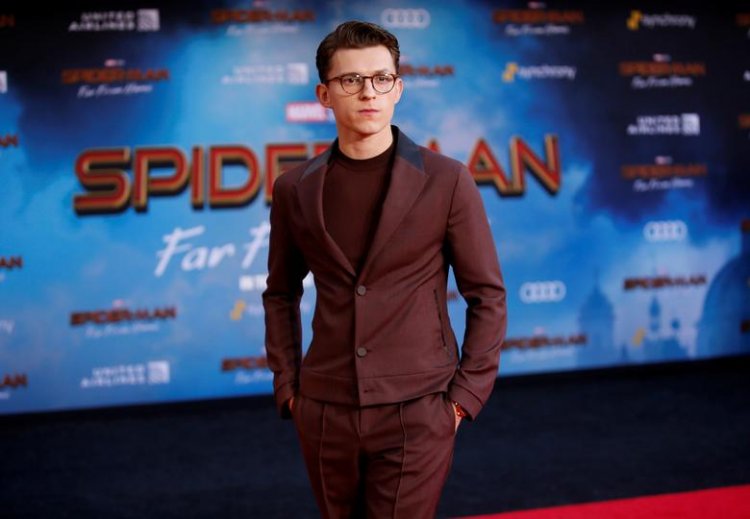 Tom Holland Tetap Jadi Peter Parker di Spider-Man 4