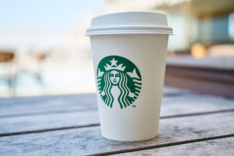 BPOM AS Tarik Minuman Kemasan Starbucks, Diduga Mengandung Kaca