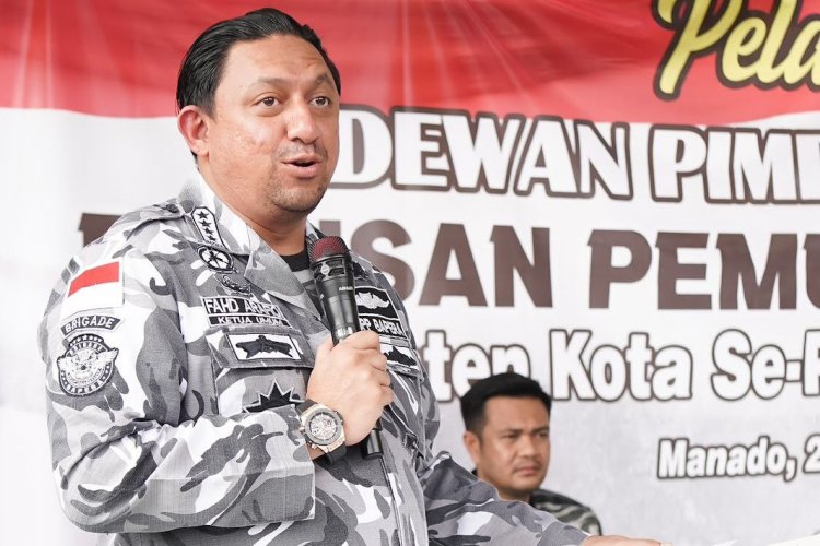 2. Momen Fahd A Rafiq Memberikan Sambutan di Acara Pelantikan Bapera di 7 Kota/Kab Sulawesi Utara