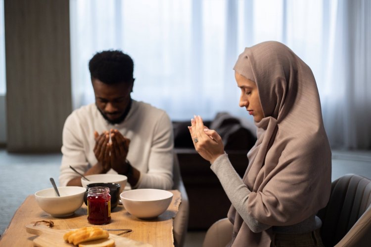 Niat Puasa Ramadhan Lengkap dengan Artinya