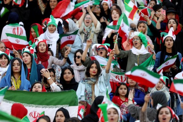 Pertegas Aturan, Iran Pasang CCTV Untuk Tangkap Wanita Tak Berhijab