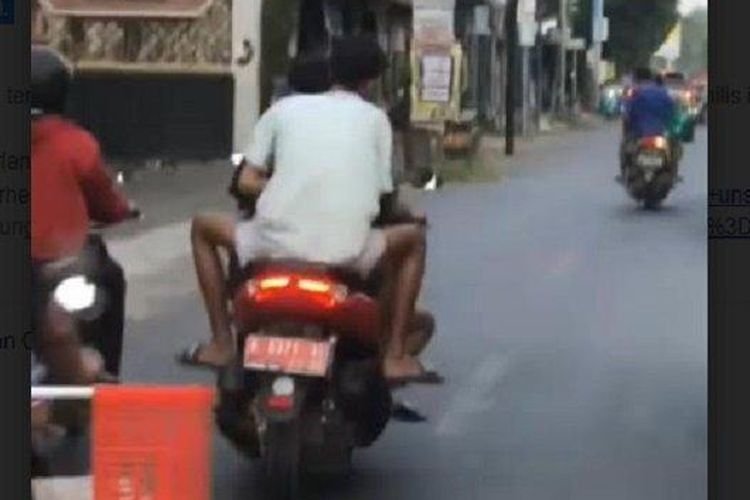 Viral 3 Pemuda Kendarai Motor Nmax Plat Merah Milik Kades di Jepara