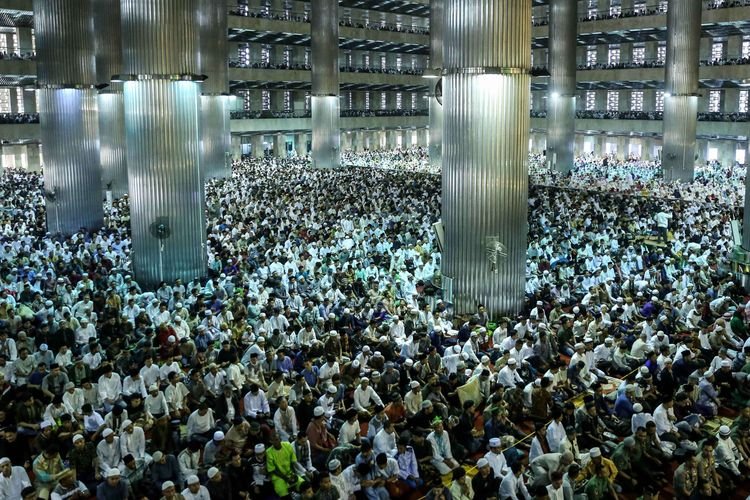 Tata Cara Sholat Idul Fitri untuk Berjamaah dan Sendiri