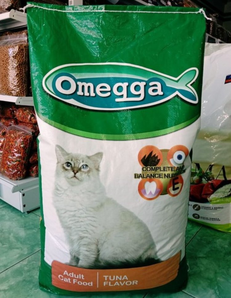 Omegga Cat Food