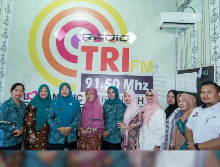 Ketua TP. PKK Labusel Kenalkan Program PKK di Siaran Radio Tri Bagas Swara 91,50 FM