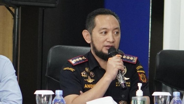 KPK Sita Tiga Mobil Mewah Milik Mantan Kepala Bea Cukai Makassar