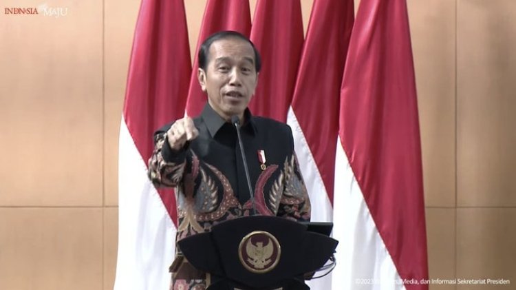 Jokowi Bongkar Anggaran Daerah Yang Tak Masuk Akal