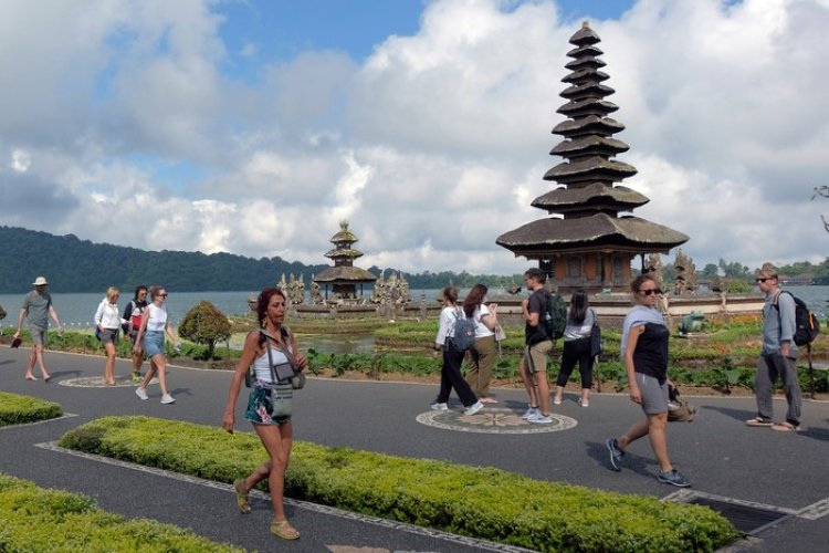 Mulai 2024, Wisatawan Asing yang Masuk Bali Wajib Bayar Rp 150 Ribu