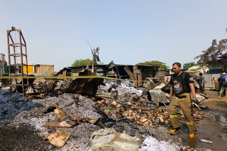 Kronologi Kebakaran Lapak di Cakung Jakarta Timur