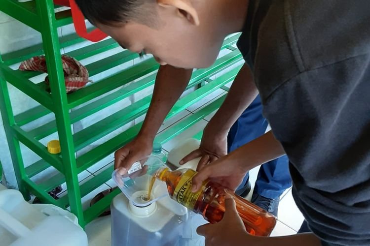 SMP Muhammadiyah Malang Bolehkan Bayar Sekolah Pakai Minyak Jelatah