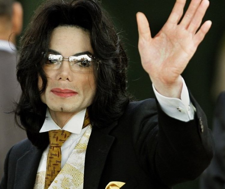 Michael Jackson Dituntut Soal Kasus Pelecehan Seksual