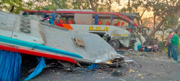 3 Korban Tewas Dalam Kecelakaan Maut  Bus Sugeng Rahayu Vs Eka Cepat