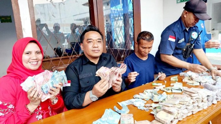 Pengemis Kaya di Bogor Kantongi Uang Rp 56 Juta Saat Terjaring Razia