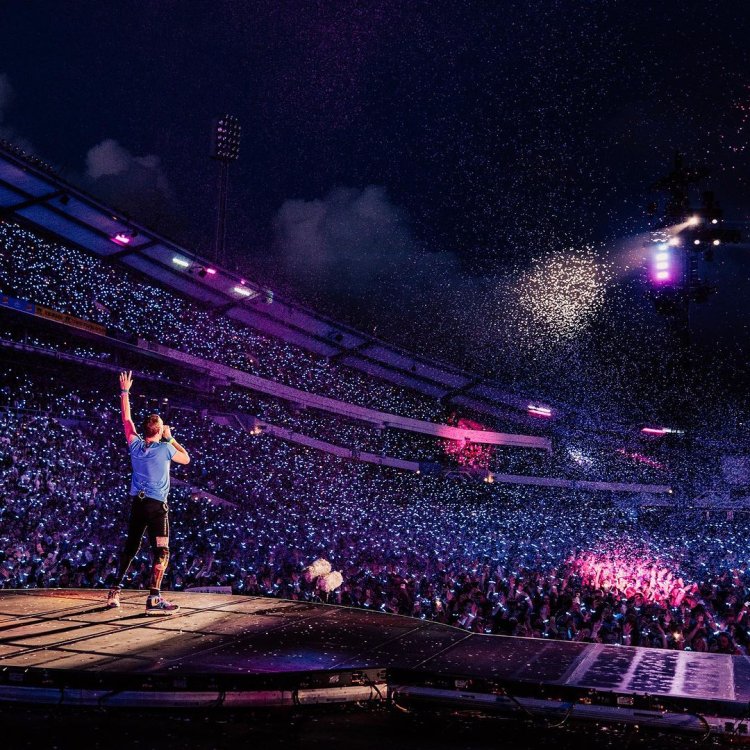 Tiket Pesawat Mahal, WNI Jual Kembali Tiket Konser Coldplay di Singapura
