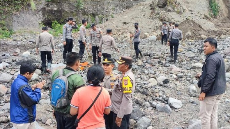 Tiga Pekerja Penggali Batu di Bali Tewas Tertimbun Longsor