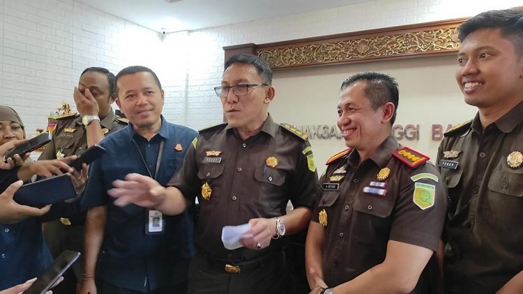 Petugas Imigrasi Bali Ditangkap Polisi Terkait Fast Track Pungli, Untung Hingga Rp200 Juta!