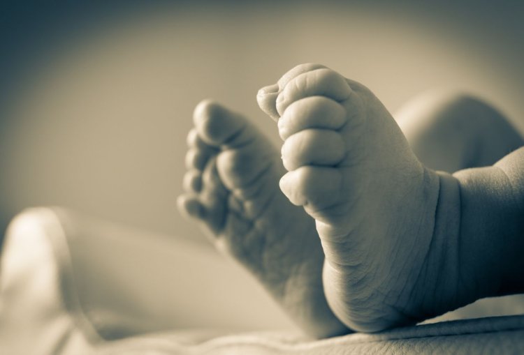 Ibu Tega Tinggalkan Bayi Sendirian hingga Tewas Selama 10 Hari untuk Liburan